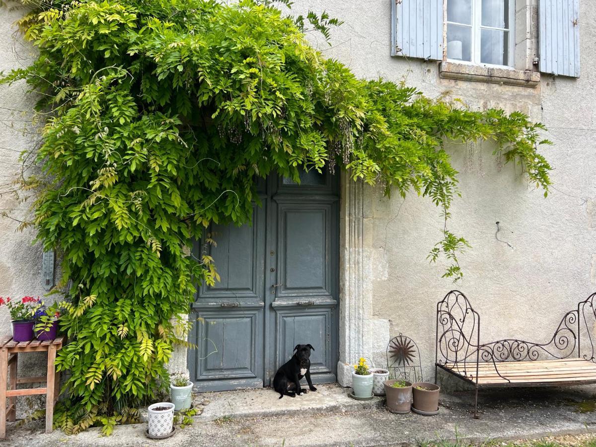 Bed and Breakfast Le Loriot Champagne-et-Fontaine Zewnętrze zdjęcie