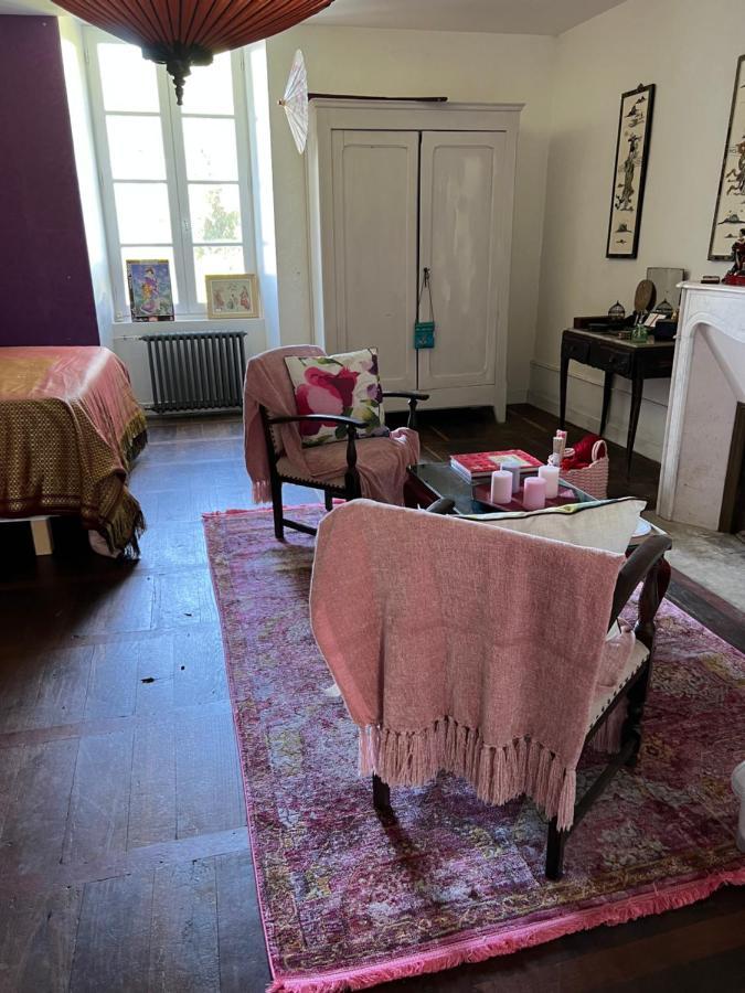 Bed and Breakfast Le Loriot Champagne-et-Fontaine Zewnętrze zdjęcie